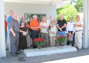 A grand opening was held for Coat Tails Grooming Station last month at its new location at 103 N. Main St. in Six Mile.  Owner Lisa Parker offers grooming to all breeds of dogs and cats. Hours are 8 a.m.-5 p.m. Monday, Tuesday, Thursday and Friday and 8 a.m.-3 p.m. on Saturdays. The shop is closed on Wednesdays and Sundays. The shop can be reached at (864) 869-8383. Pictured are Trent Parker, Aida Cordova, Six Mile mayor Roy Stoddard, Lisa Parker, Arvilla Stoddard, Ken Bailey, Carlton Cleveland, Whitten Cleveland, James Bailey, Shane Ellis, Gary Clary, Meredith Walker, Liz Avery, Becky Smith, Ed Rumsey, Gordon Clark and Anne Clark. Not pictured are Victoria Knight, Ann Bailey, John Wade, Frank Cordova and David Lane. 